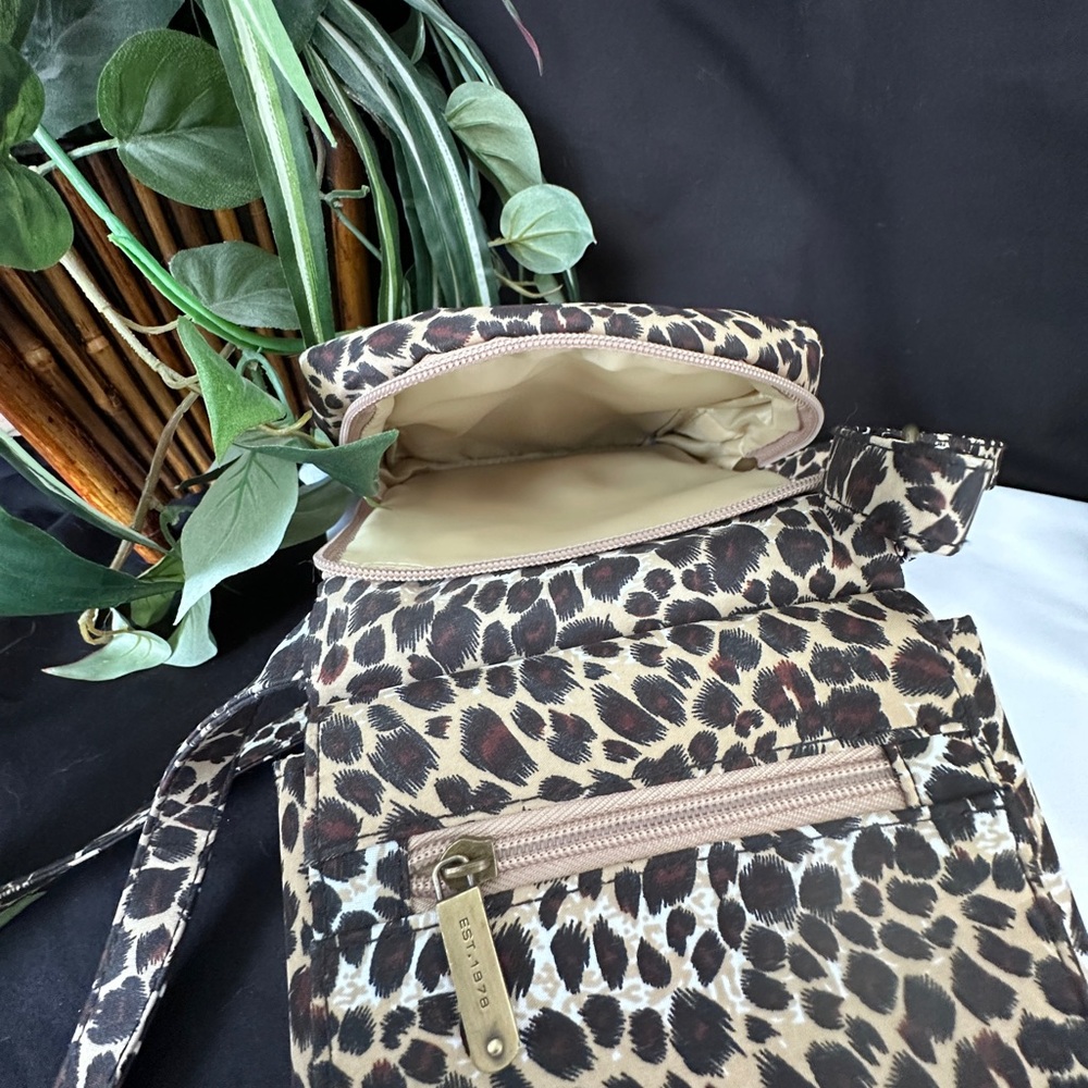 Travelon Leopard Print Crossbody Bag - Earth Tone Bag, Mocha Hue Crossbody - Picture 7 of 10